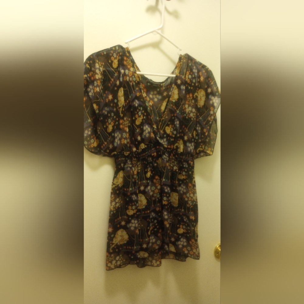 Medium dress shirt